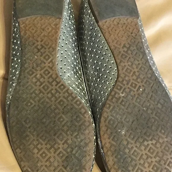 TORY BURCH USED REVA PEWTER FLATS - Picture 5 of 6